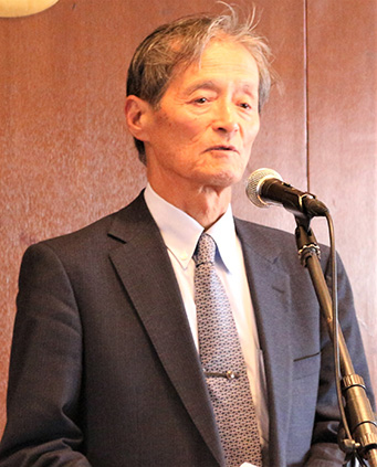 挨拶される森田社長